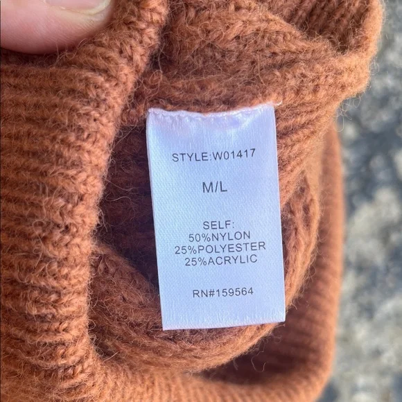 Like new Bluivy Hooded brown Sweater - Picture 9 of 13